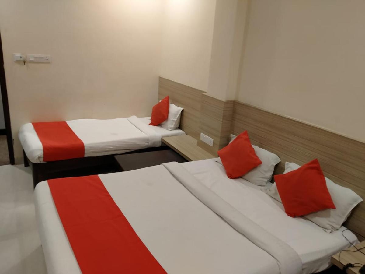 The Elite Inn Visakhapatnam Esterno foto